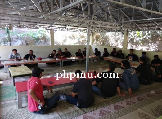 MANUNGGALING TARUNO ( MATADOR ) KECAMATAN DEPOK SLEMAN SIAP MENDUKUNG KEPOLISIAN 